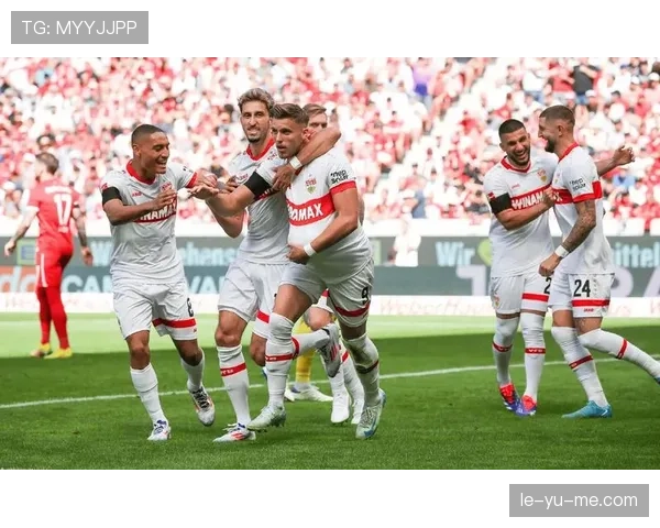 勒沃库森中场战术革新显成效，攻防平衡重塑球队竞争力