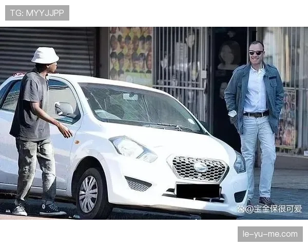 奥斯卡·皮斯托瑞斯居然把豪宅变成了迷你健身房，这生活也太拼了吧！