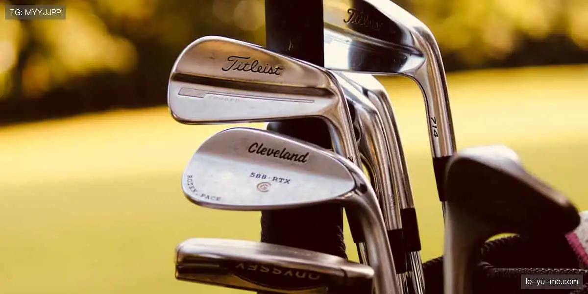 「从球衣到签名纪念品，你的热爱值得专属收藏！🎯点击探索，把偶像带回家！」